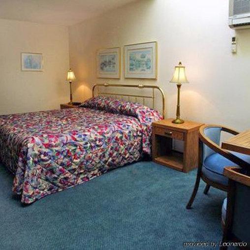 Shawano Four Seasons Resort Номер фото