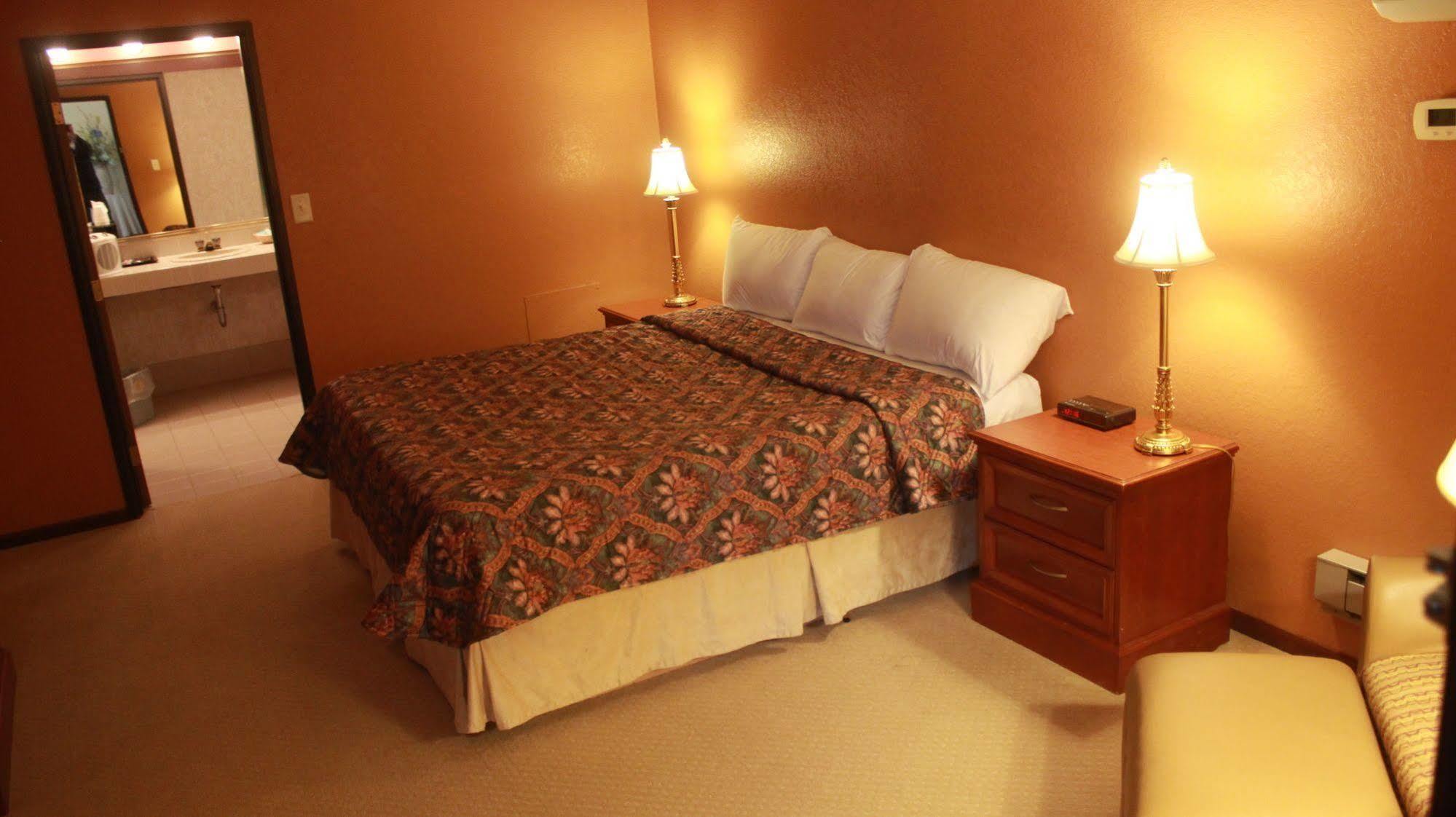 Shawano Four Seasons Resort Екстер'єр фото