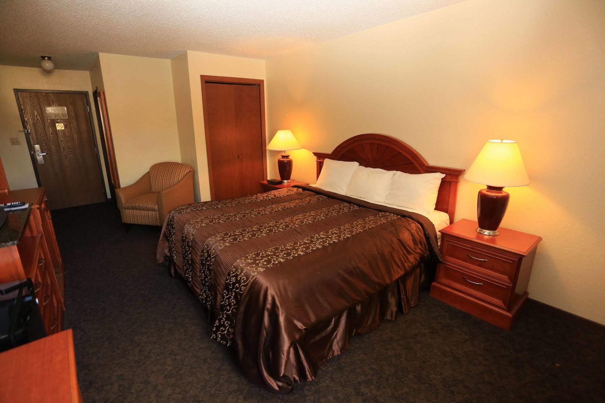 Shawano Four Seasons Resort Екстер'єр фото